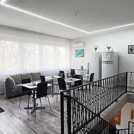 Toelgyfa Vendeghaz Hotell Balatonszepezd Eksteriør bilde