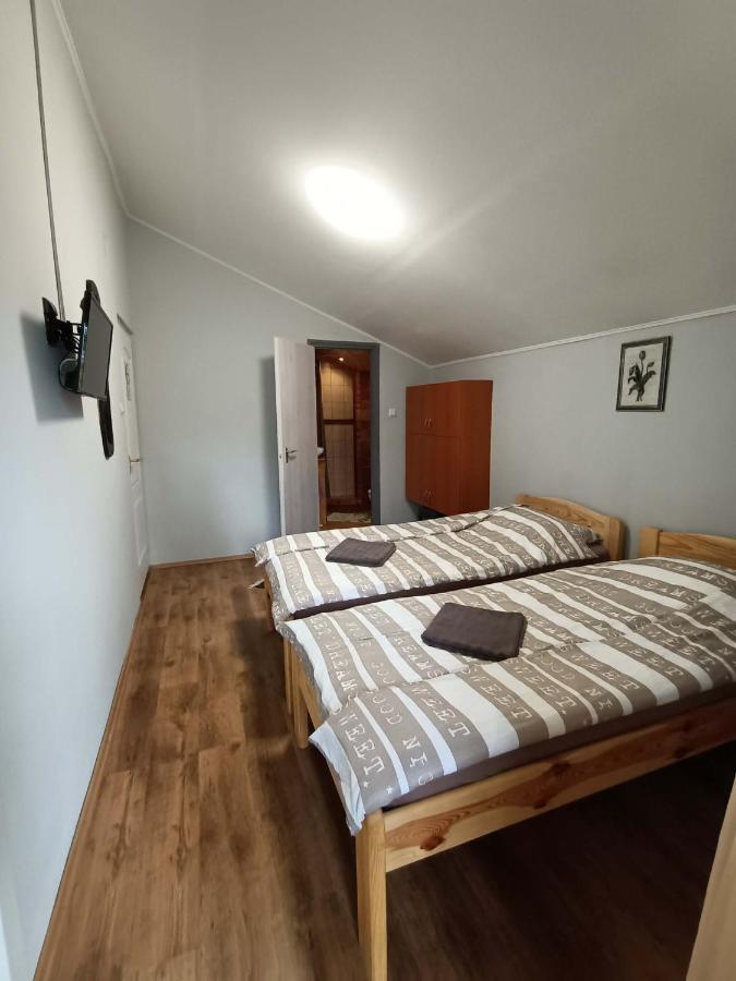 Toelgyfa Vendeghaz Hotell Balatonszepezd Eksteriør bilde