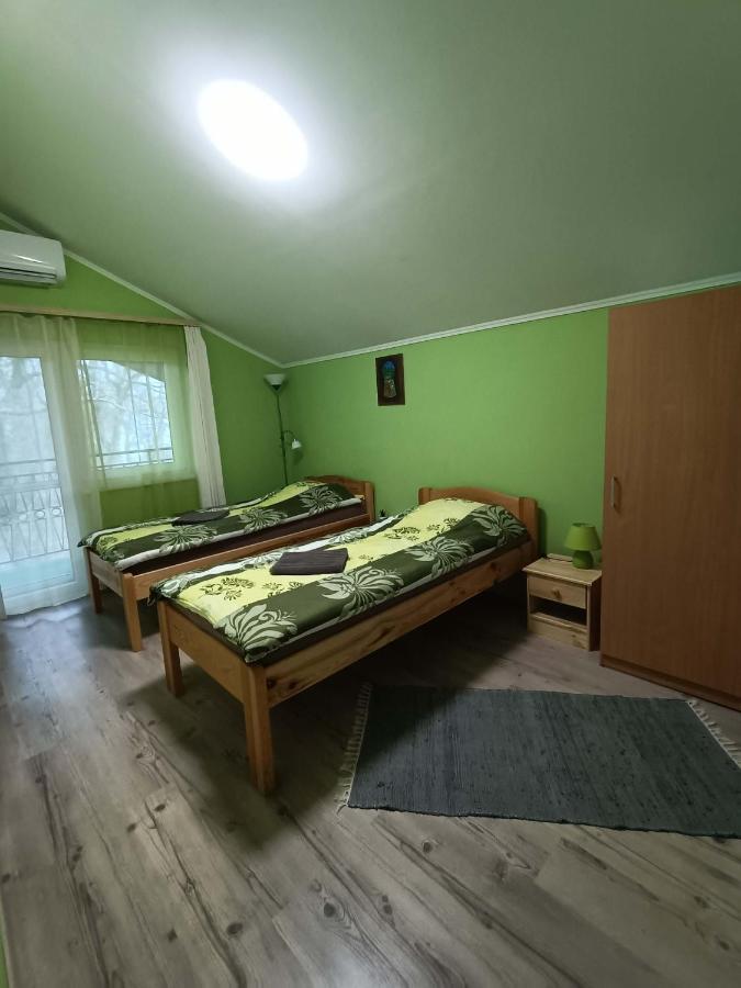 Toelgyfa Vendeghaz Hotell Balatonszepezd Eksteriør bilde